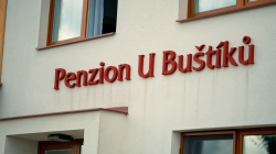 pohled na nápis